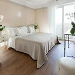 Apollo Hotell 4*