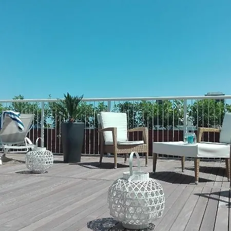 Apollo 4* Riccione