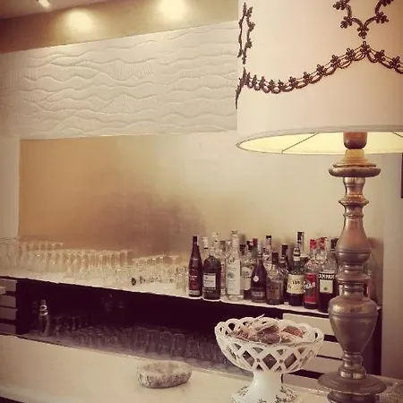 Otel Apollo 4*