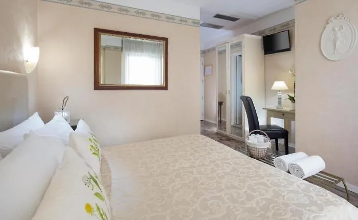 Apollo Ξενοδοχείο